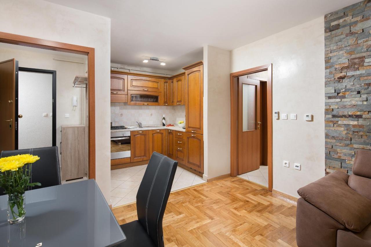 Luxury Apartments Casablanca/Vivaldi Pula Exteriér fotografie